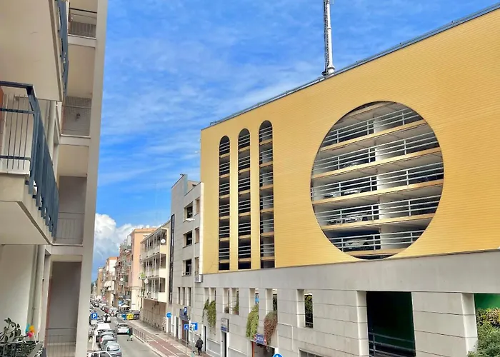 Mar Di Levante Living